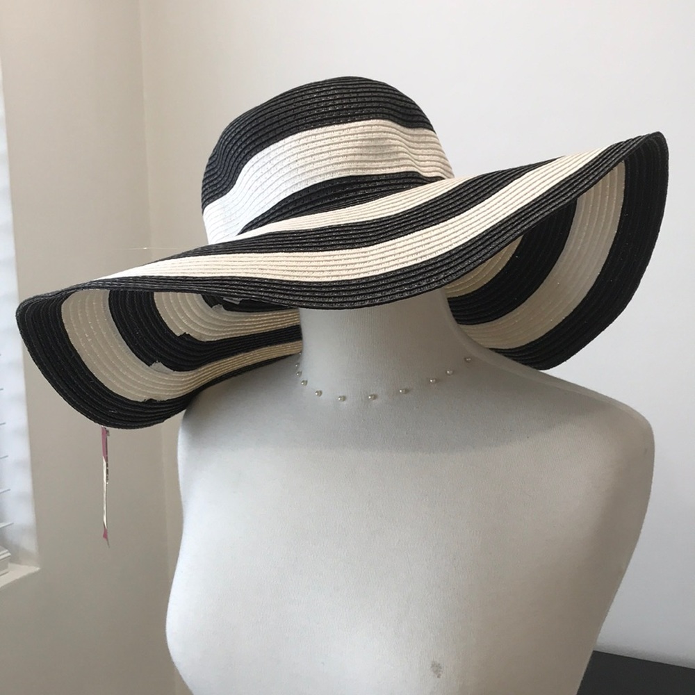 Chic striped hat - Picture 4 of 4